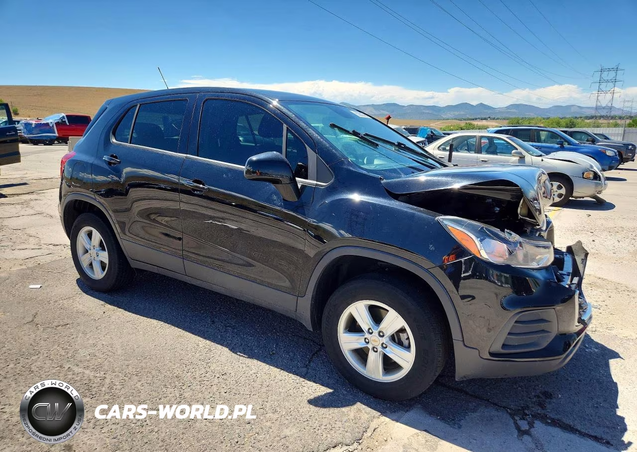 2020 Chevrolet Trax Ls VIN:KL7CJNSB7LB312683 - 4
