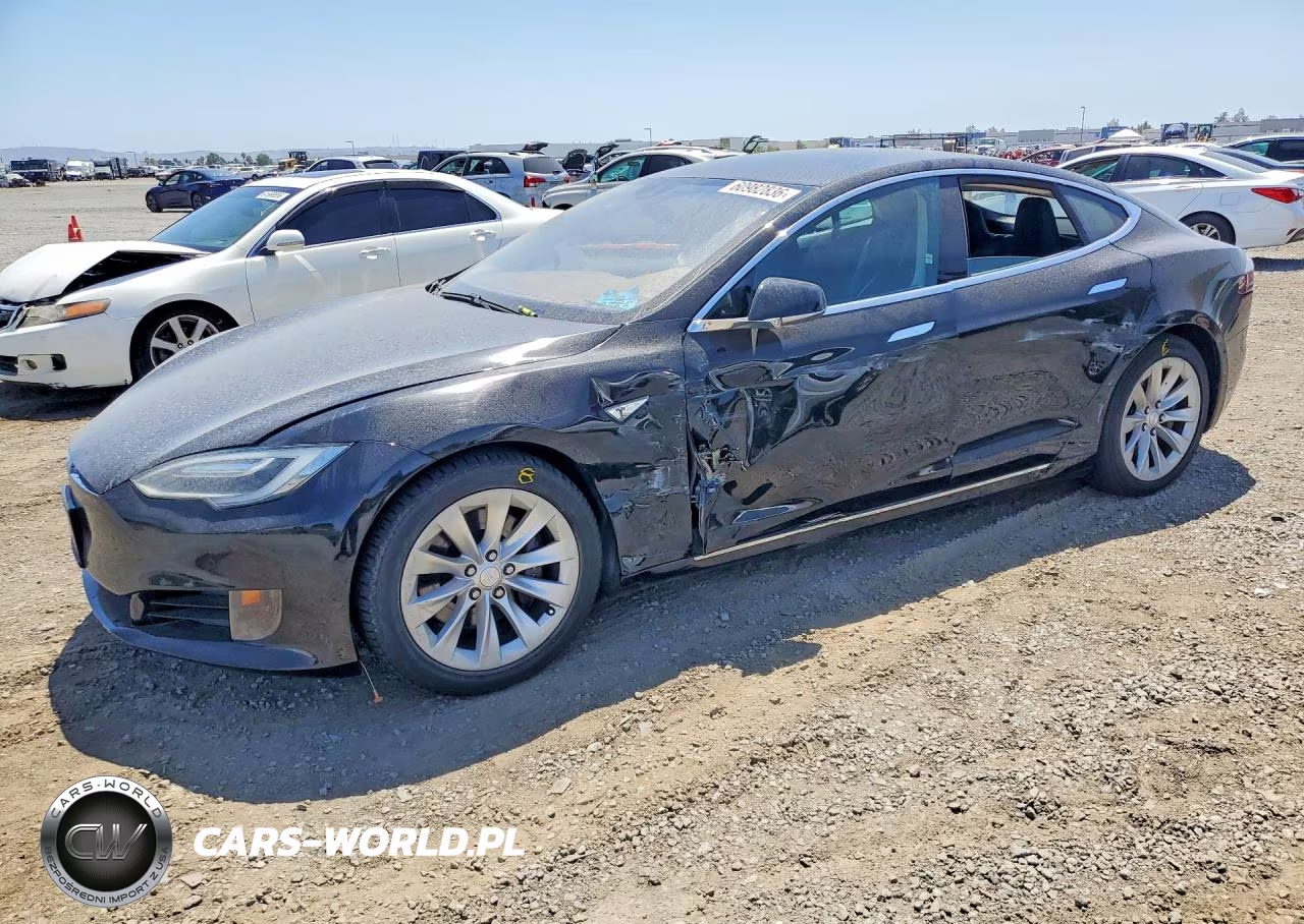 2016 Tesla Model S – zdjęcie 1 z 12