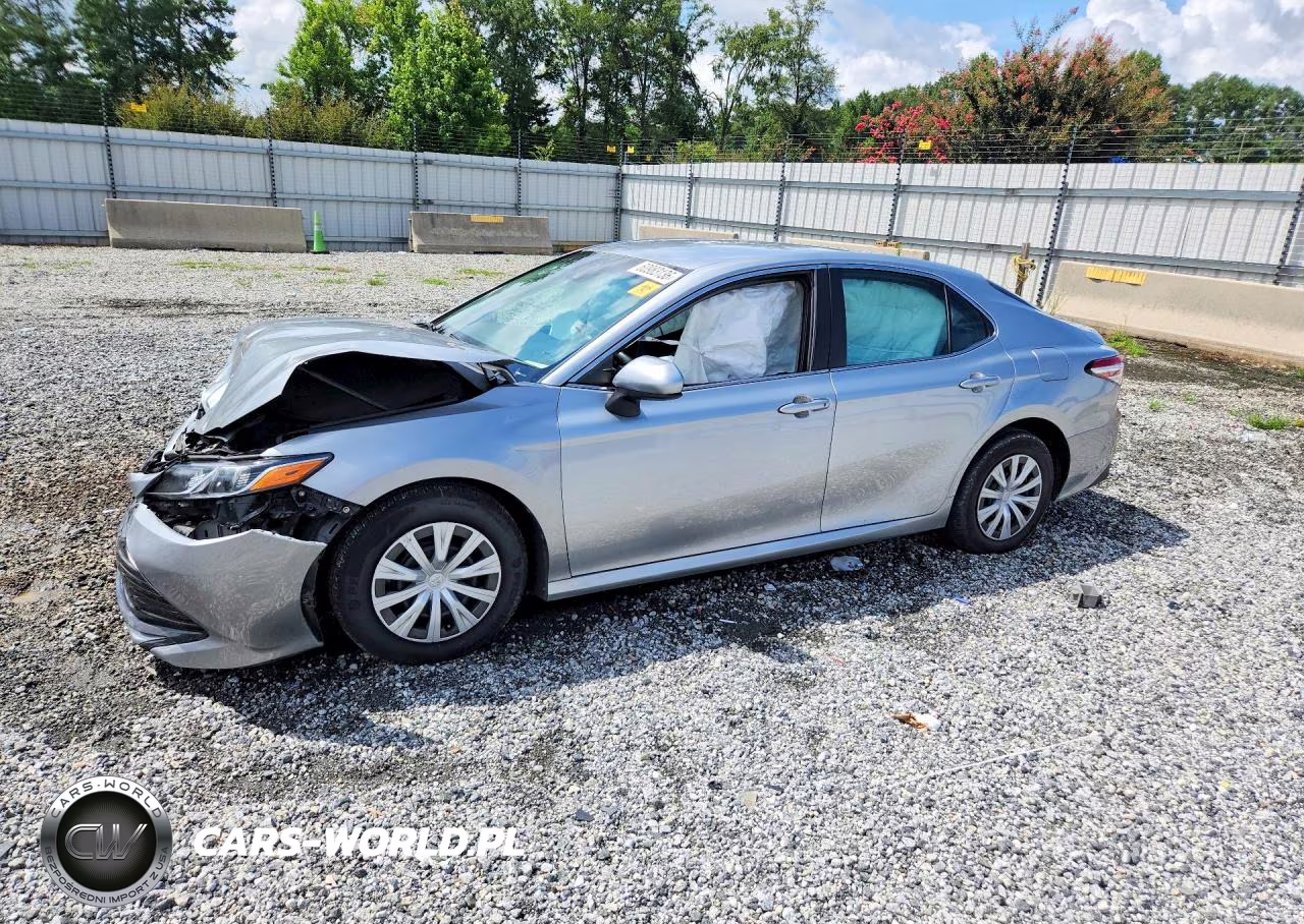 2018 Toyota Camry L – zdjęcie 1 z 12