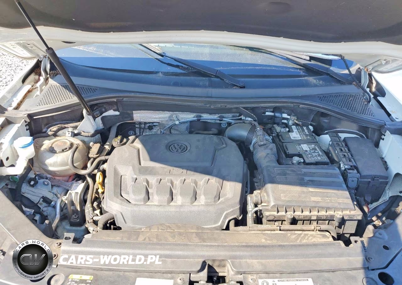 2018 Volkswagen Tiguan S VIN:3VV1B7AX7JM074468 - 11