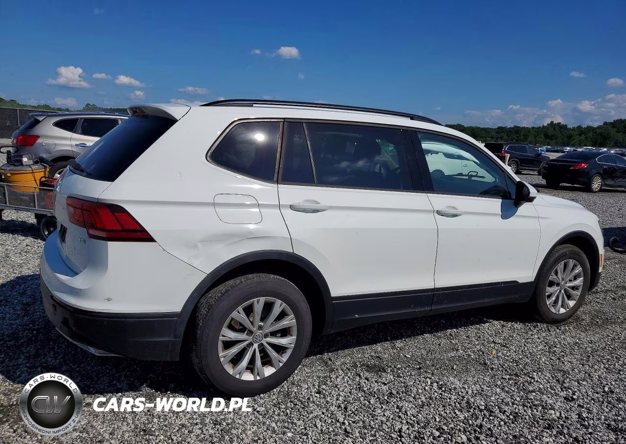 2018 Volkswagen Tiguan S VIN:3VV1B7AX7JM074468 - 3