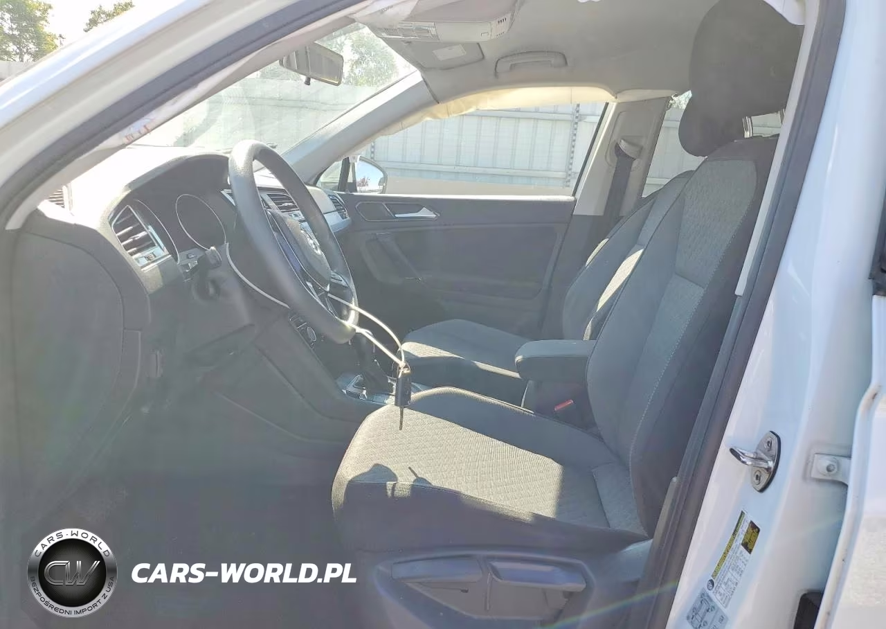 2018 Volkswagen Tiguan S VIN:3VV1B7AX7JM074468 - 7