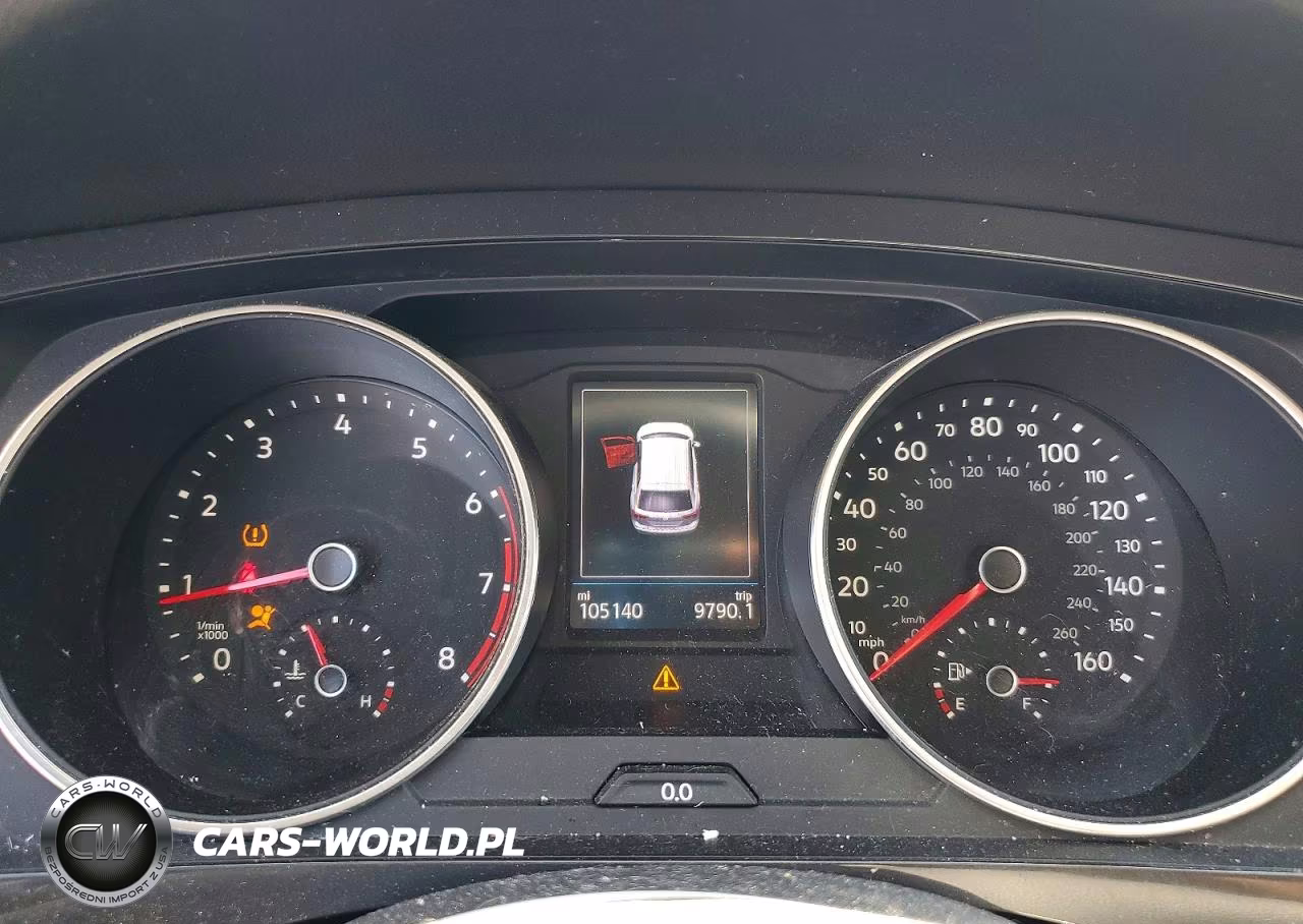 2018 Volkswagen Tiguan S VIN:3VV1B7AX7JM074468 - 9