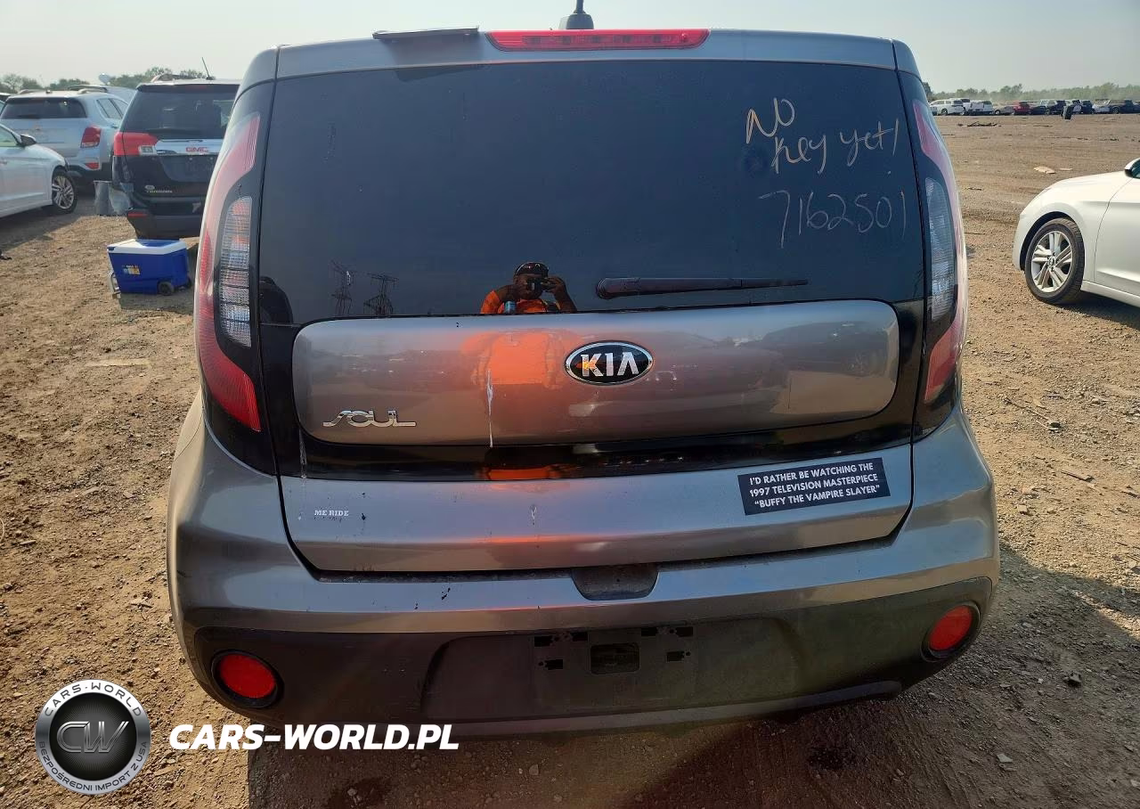 2018 Kia Soul Base VIN:KNDJN2A25J7572725 - 6