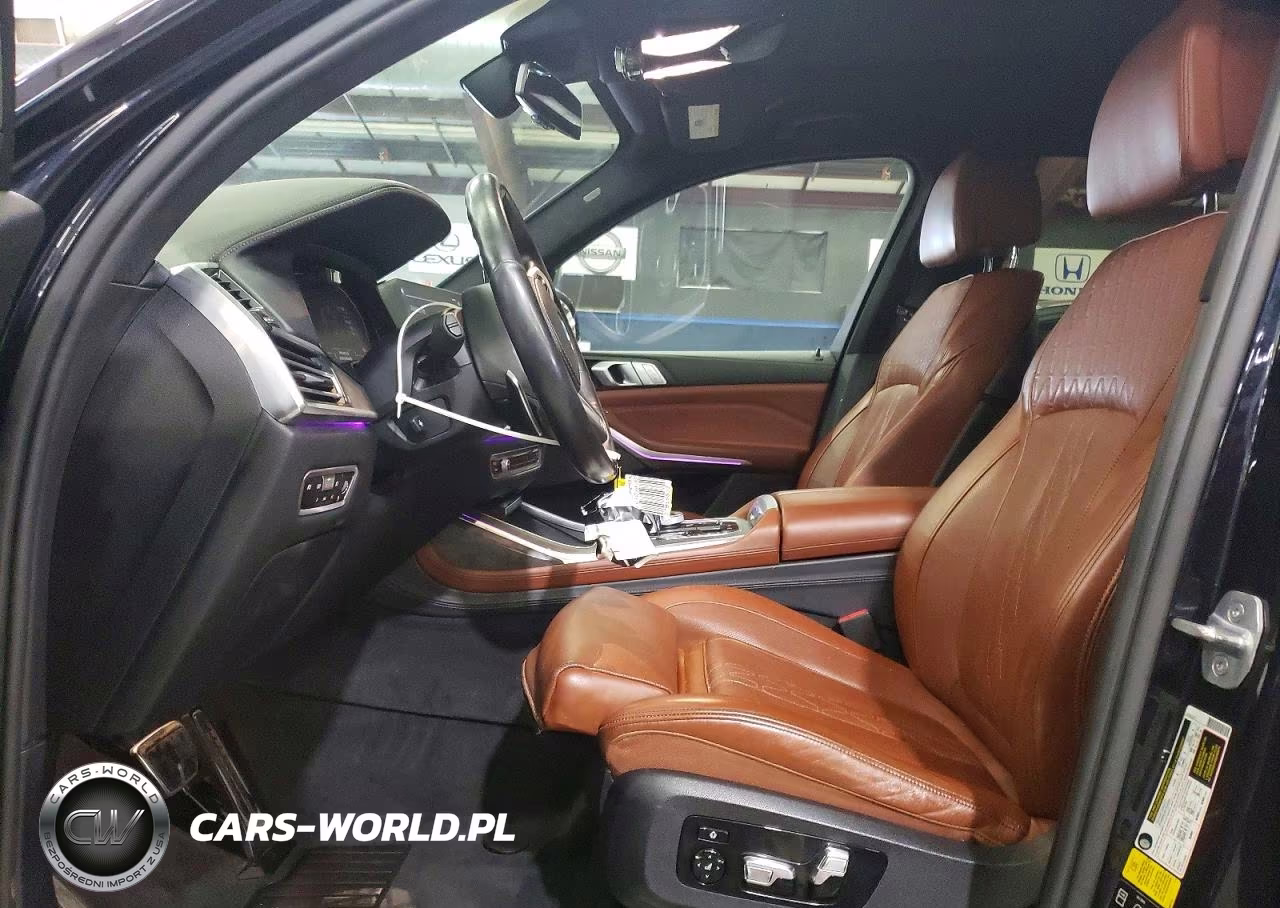 2019 BMW X7 xDrive50I VIN:5UXCX4C55KLS37056 - 7