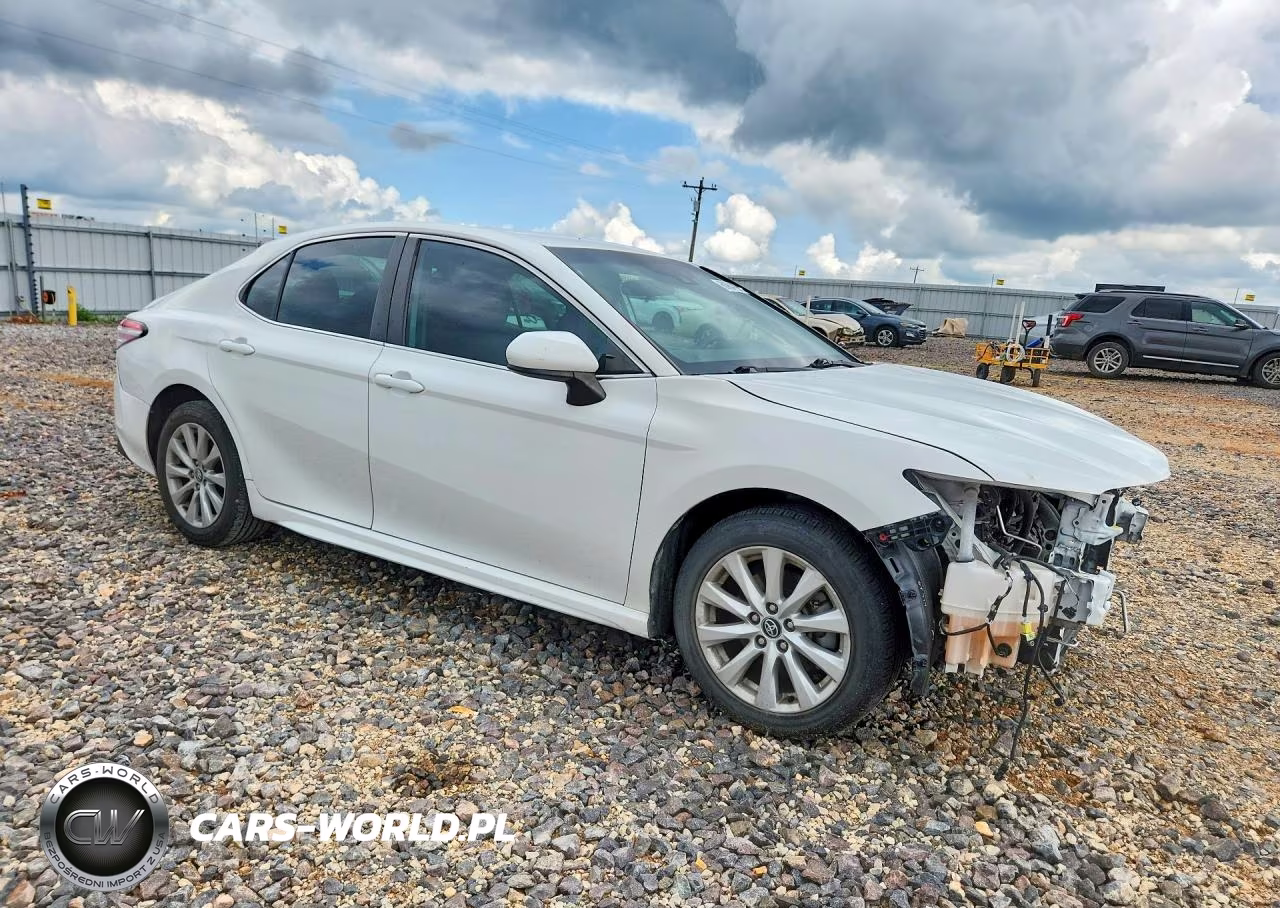 2020 Toyota Camry Le VIN:4T1C11AK5LU348515 - 4