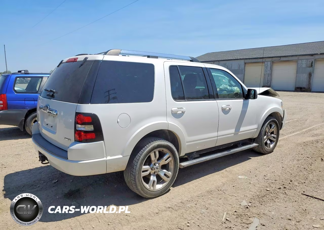 2010 Ford Explorer Limited VIN:1FMEU8F81AUA67833 - 3