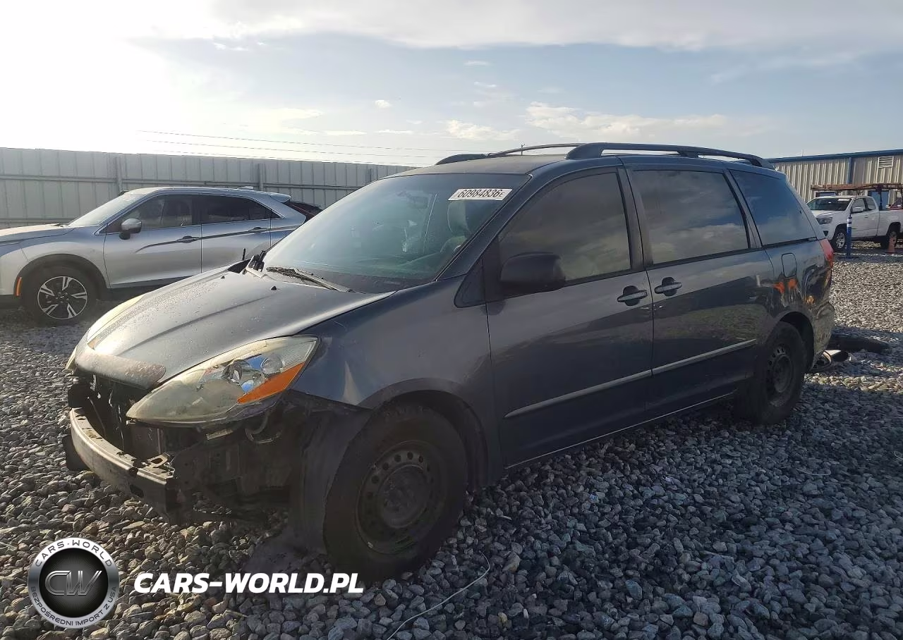 2009 Toyota Sienna Le 7-Passenger – zdjęcie 1 z 14