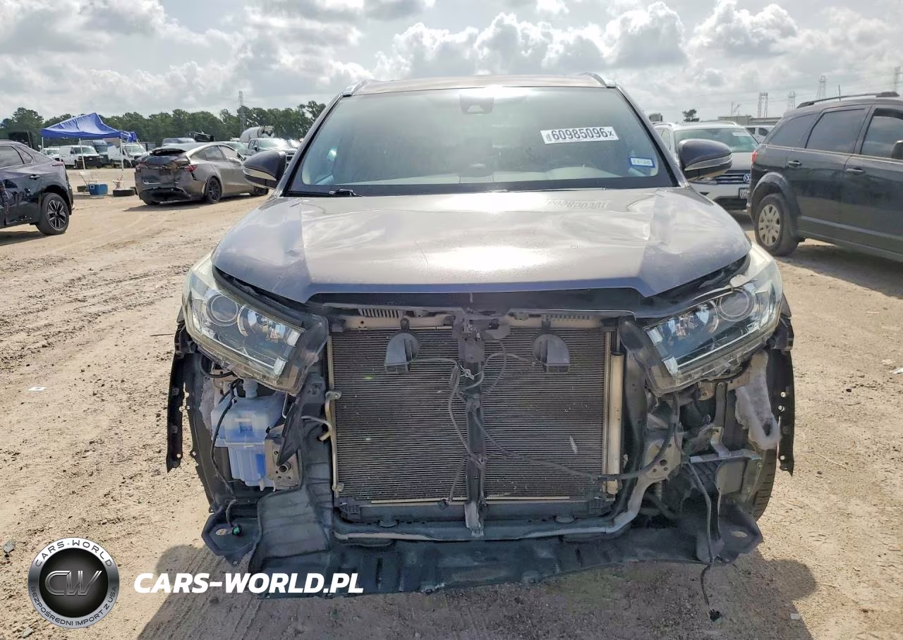 2018 Toyota Highlander Limited VIN:5TDYZRFH9JS268165 - 5