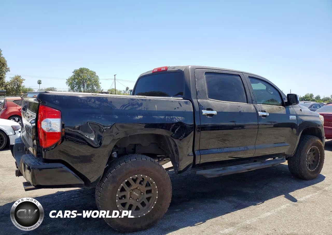 2018 Toyota Tundra Platinum VIN:5TFAY5F11JX742636 - 3