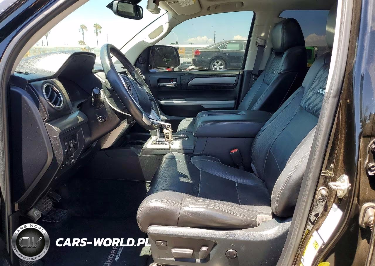 2018 Toyota Tundra Platinum VIN:5TFAY5F11JX742636 - 7