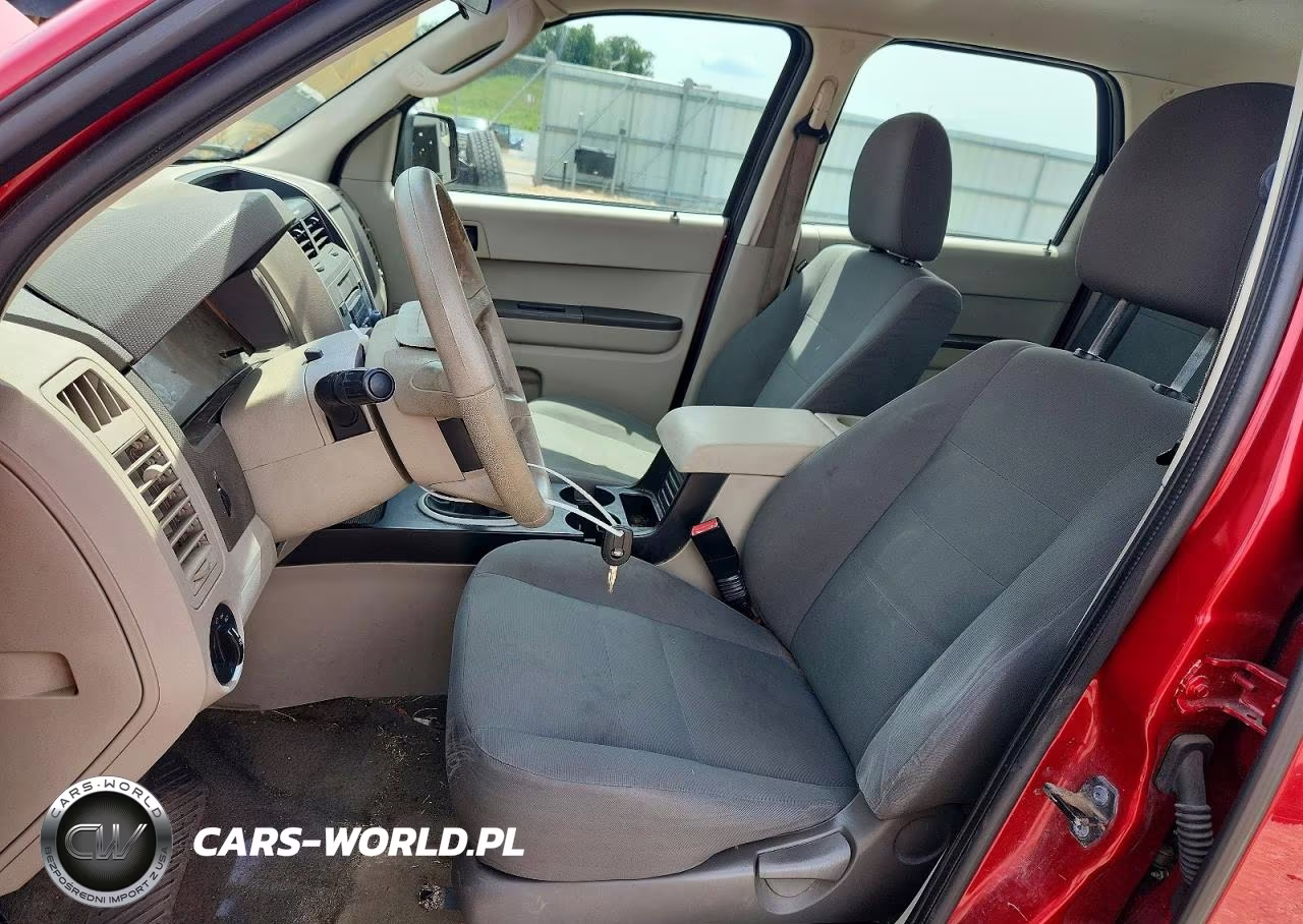 2010 Ford Escape Xls VIN:1FMCU0C76AKC48832 - 7
