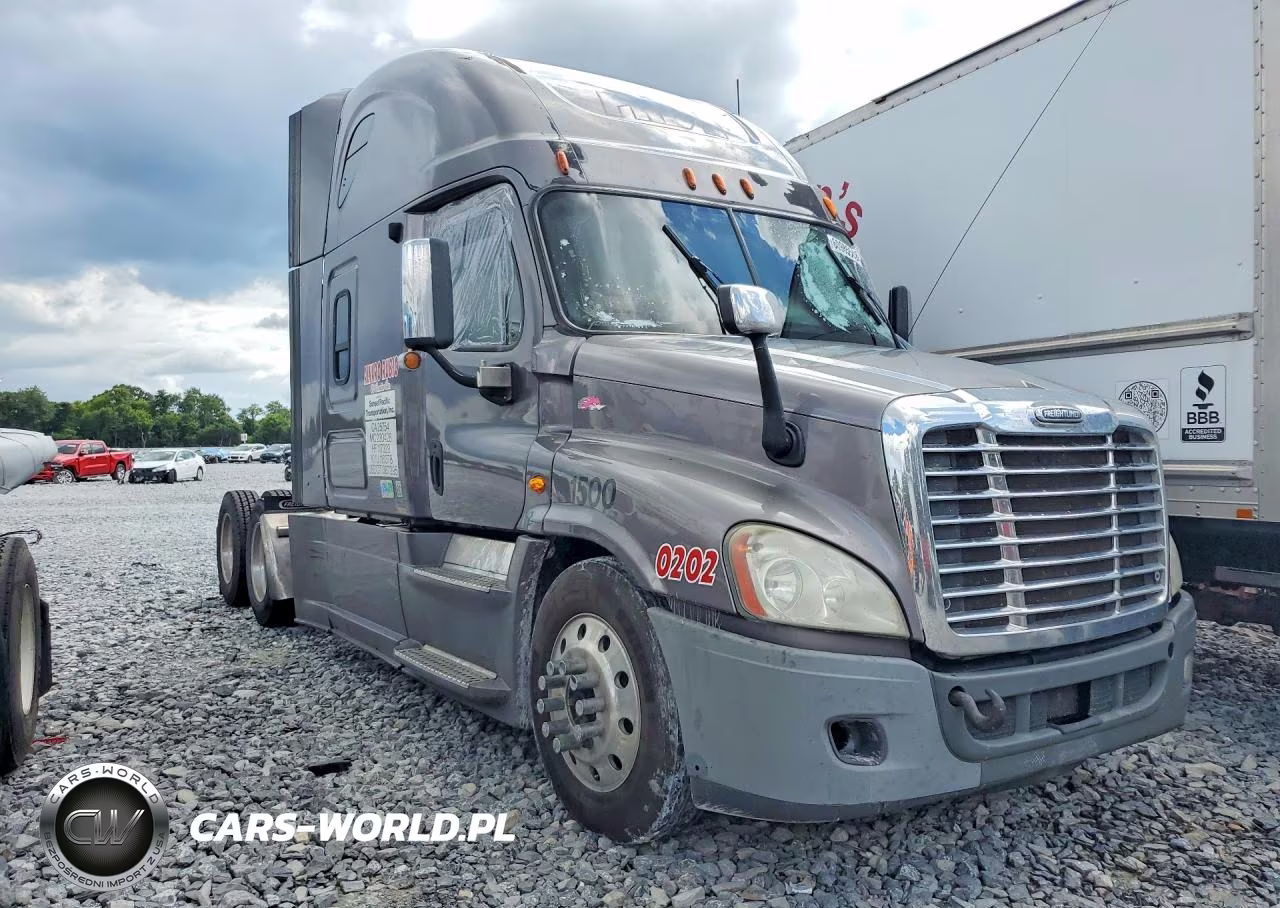 2013 Freightliner Cascadia Semi Truck VIN:1FUJGLDR8DSBT0396 - 4