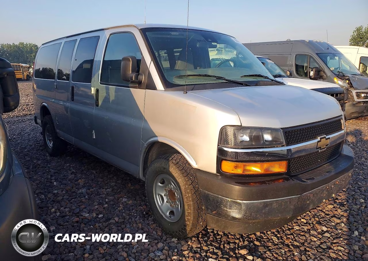 2019 Chevrolet Express G2500 Lt VIN:1GAWGFFP3K1223524 - 4