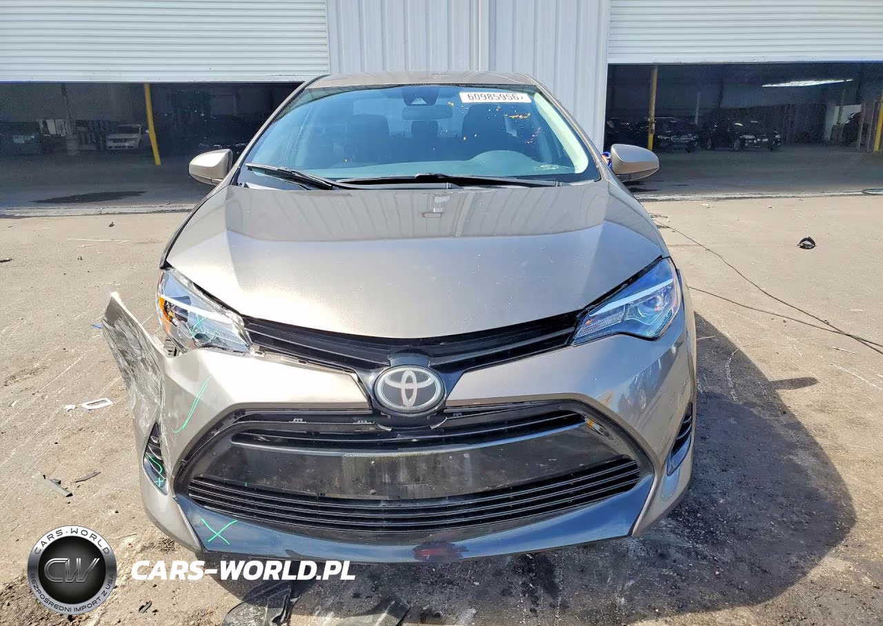2017 Toyota Corolla Le VIN:5YFBURHE8HP600977 - 5