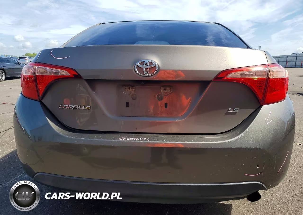 2017 Toyota Corolla Le VIN:5YFBURHE8HP600977 - 6