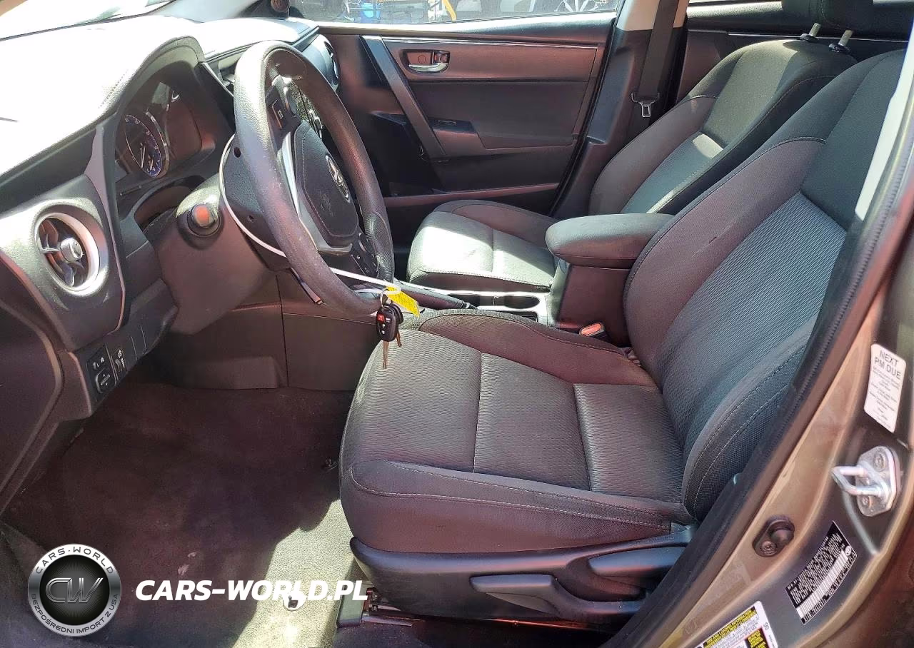 2017 Toyota Corolla Le VIN:5YFBURHE8HP600977 - 7