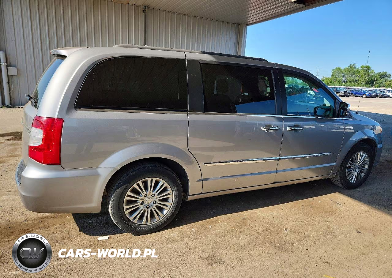 2015 Chrysler Town & Cntry VIN:2C4RC1CG9FR742067 - 3