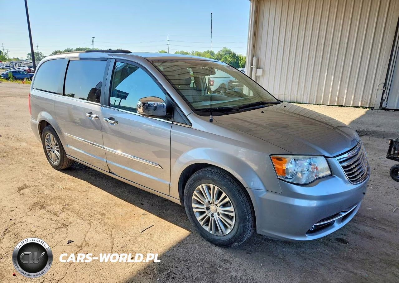2015 Chrysler Town & Cntry VIN:2C4RC1CG9FR742067 - 4