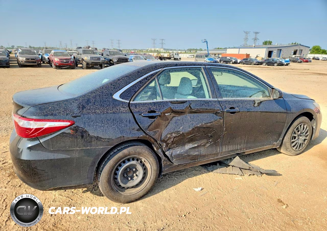 2017 Toyota Camry Le VIN:4T1BF1FK0HU414238 - 3