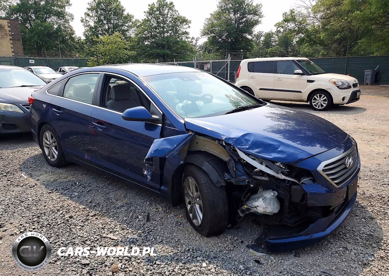 2016 Hyundai Sonata Se VIN:5NPE24AF4GH407780 - 4