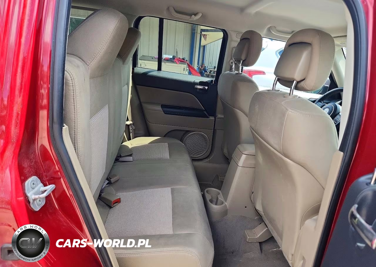 2012 Jeep Patriot Latitude VIN:1C4NJRFB4CD525074 - 11