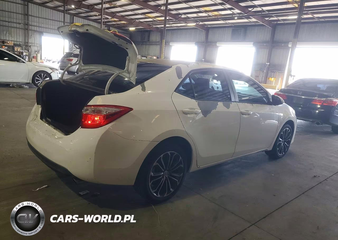 2015 Toyota Corolla S Plus VIN:5YFBURHE2FP190464 - 3