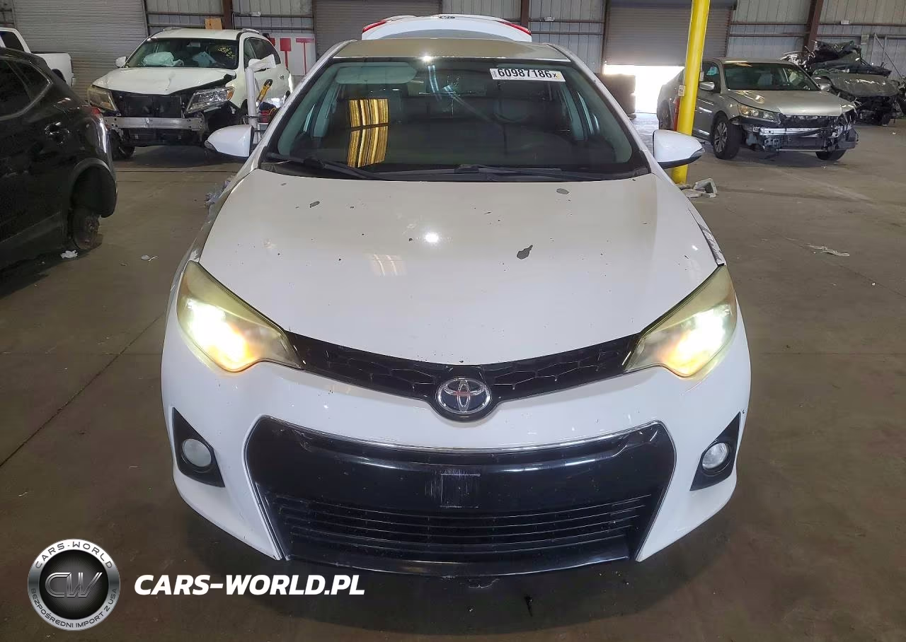 2015 Toyota Corolla S Plus VIN:5YFBURHE2FP190464 - 5