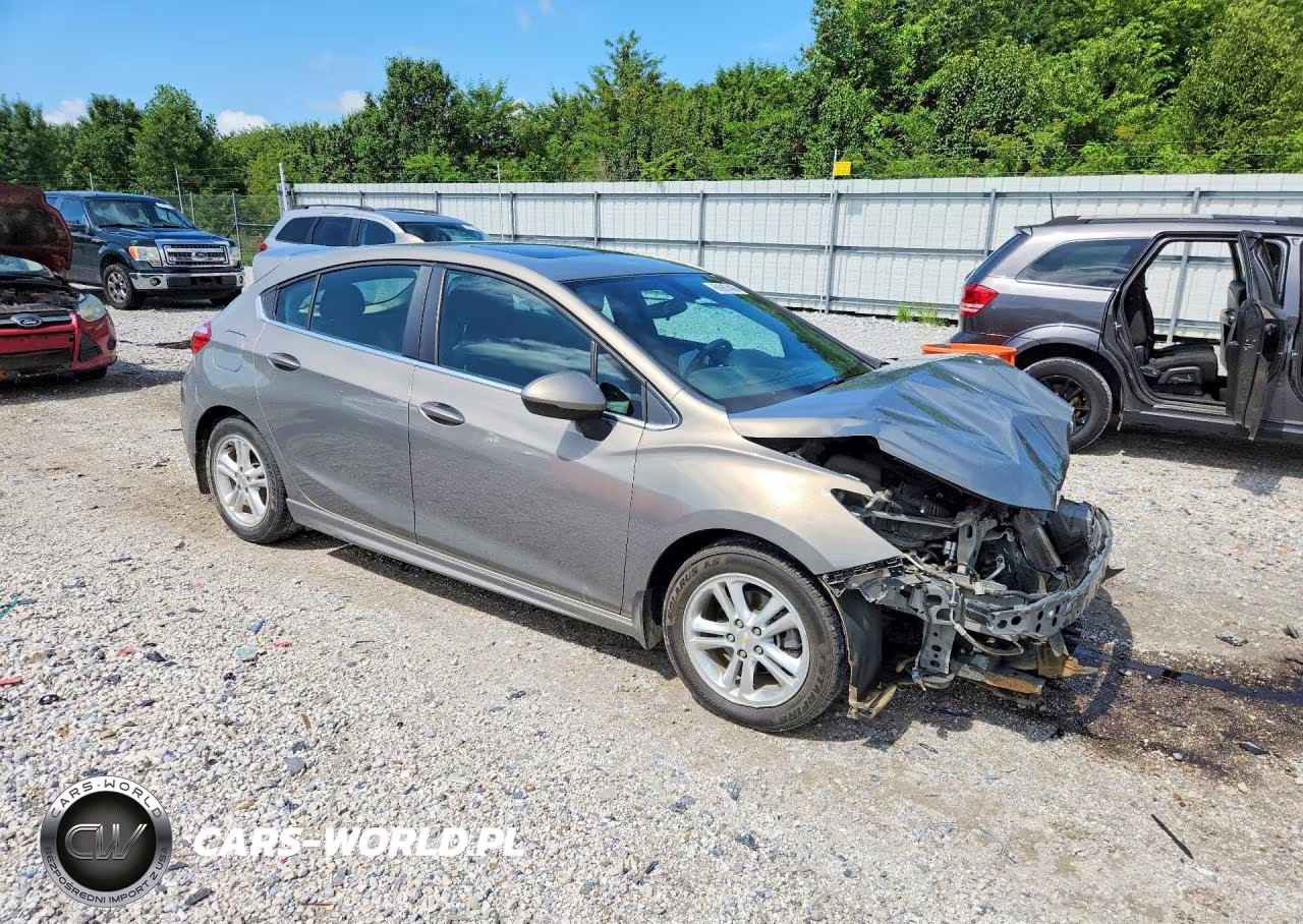2017 Chevrolet Cruze Lt VIN:3G1BE6SMXHS574647 - 4