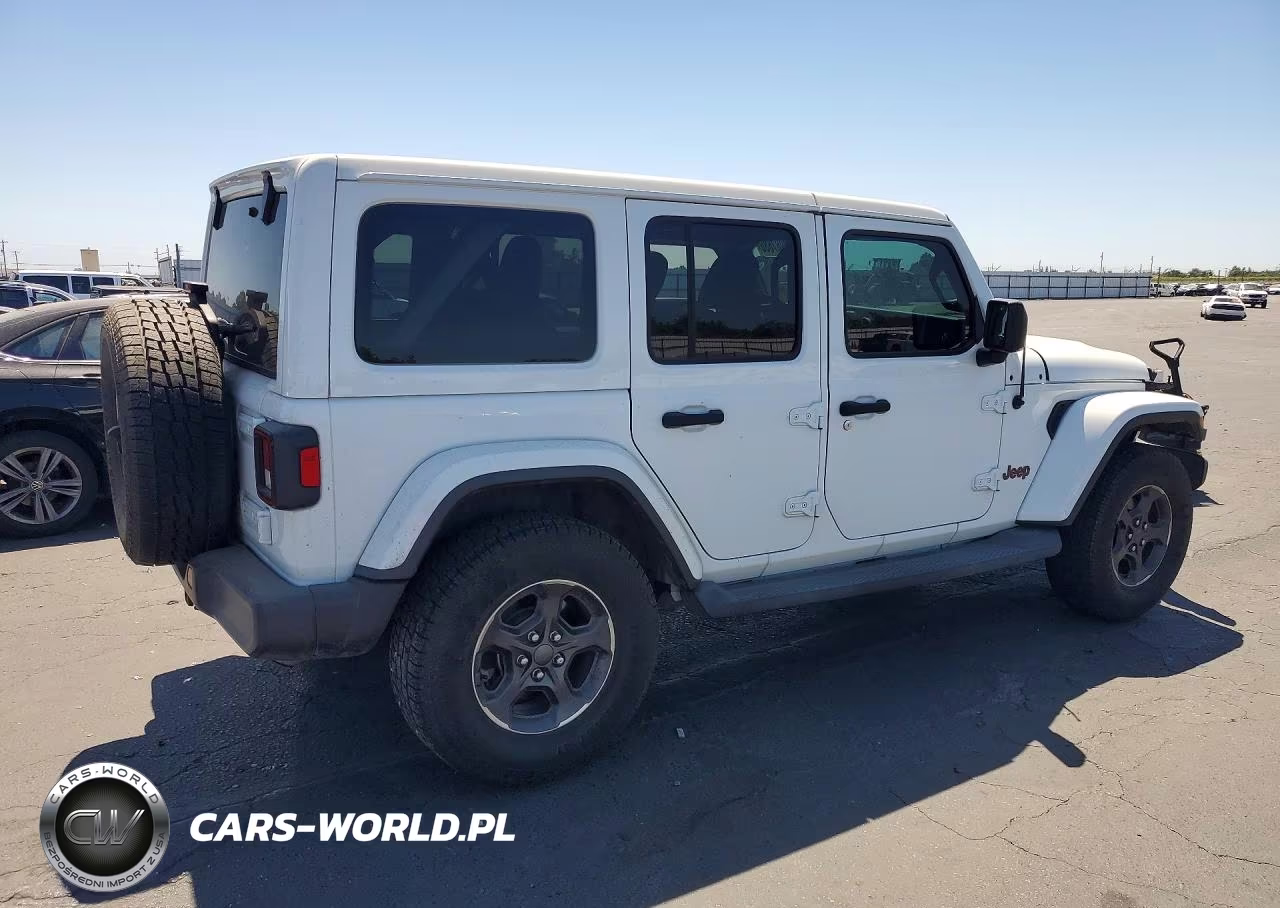 2021 Jeep Wrangler Unlimited Sahara VIN:1C4HJXEN8MW557268 - 3