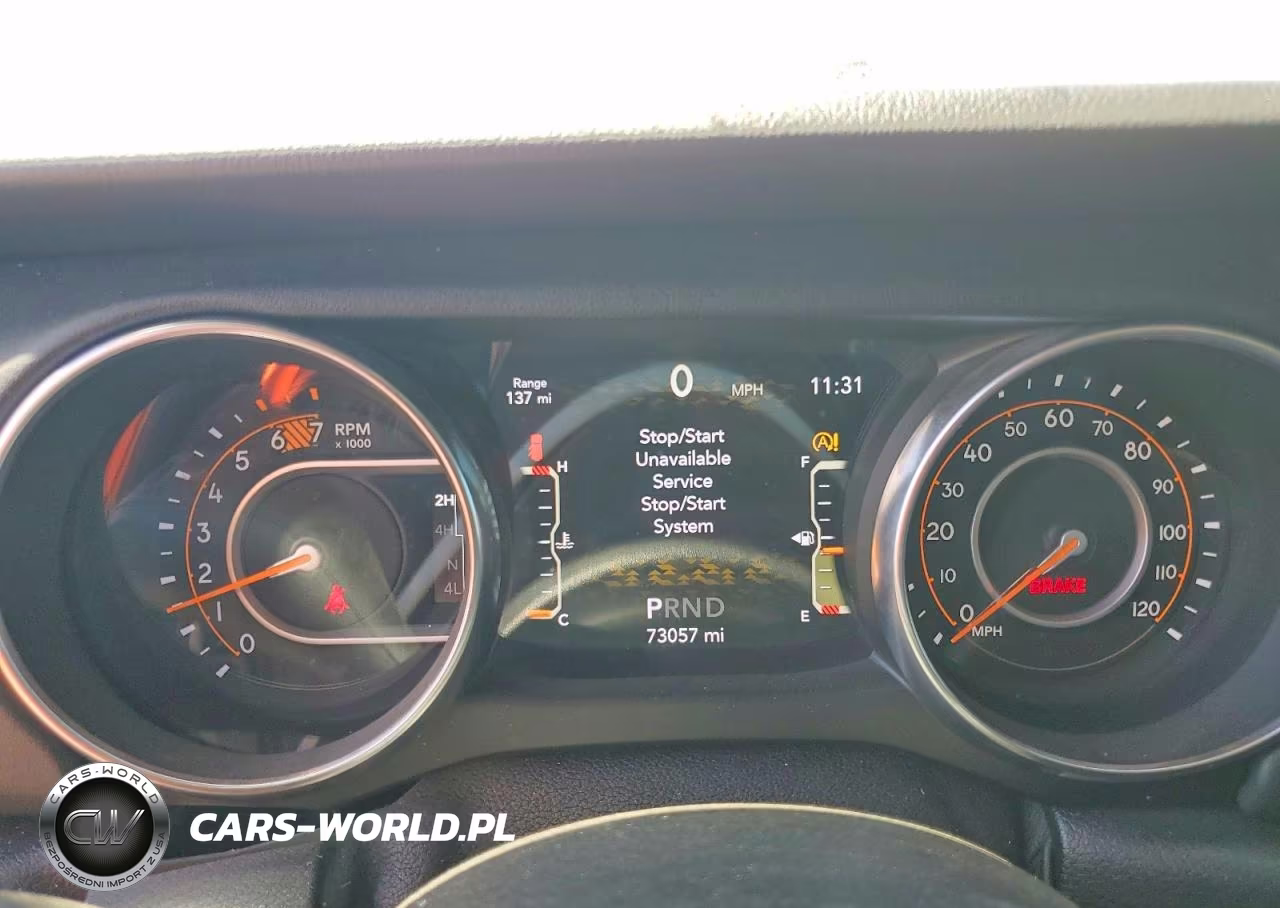 2021 Jeep Wrangler Unlimited Sahara VIN:1C4HJXEN8MW557268 - 9
