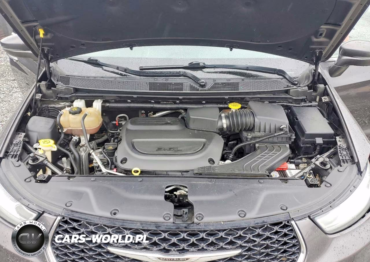 2021 Chrysler Pacifica Touring L VIN:2C4RC1BG7MR539824 - 12
