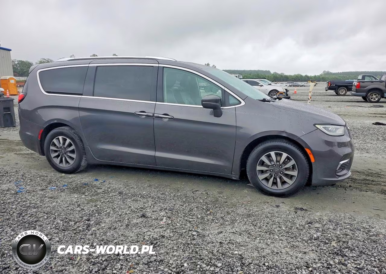 2021 Chrysler Pacifica Touring L VIN:2C4RC1BG7MR539824 - 4