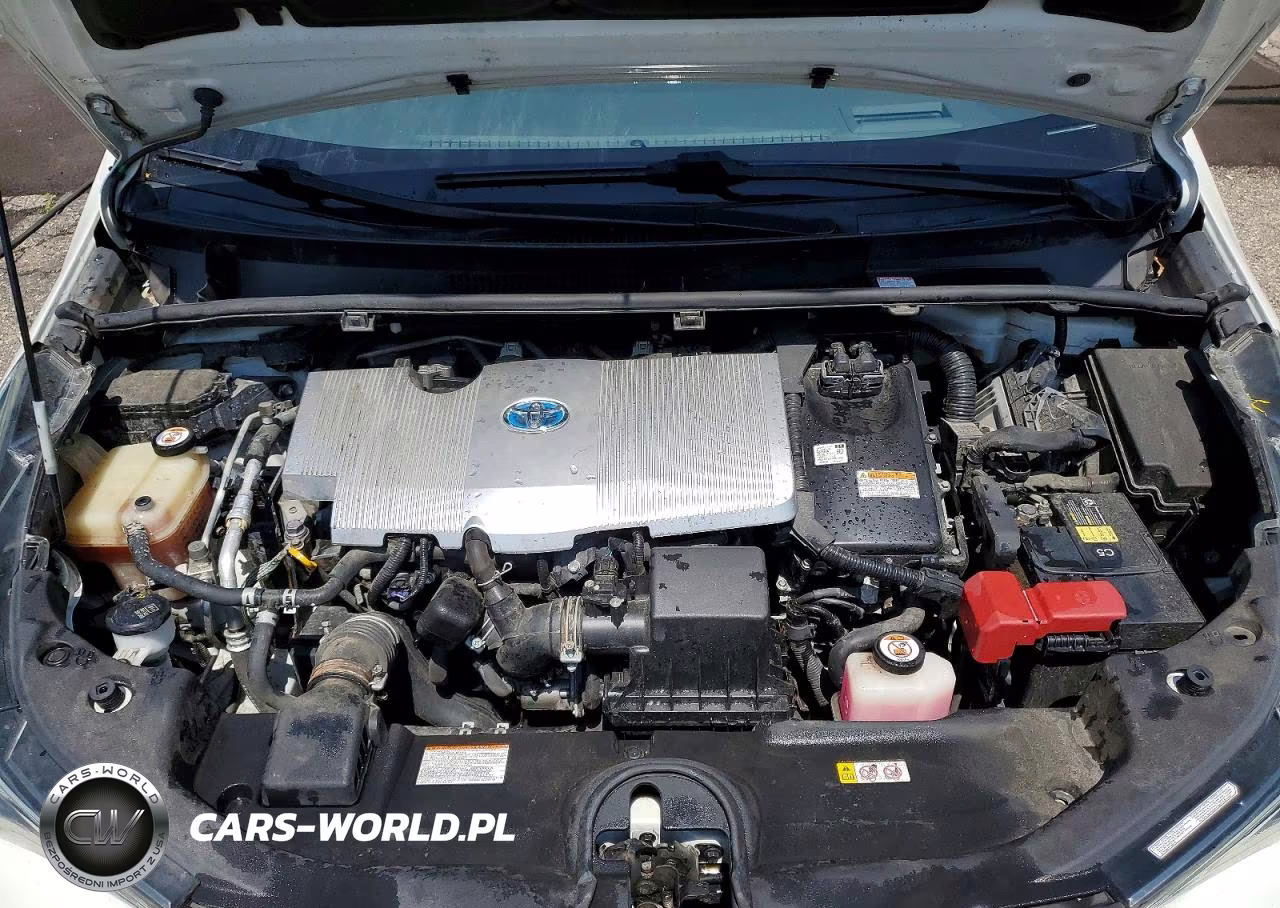 2018 Toyota Prius Three VIN:JTDKARFU9J3065689 - 11