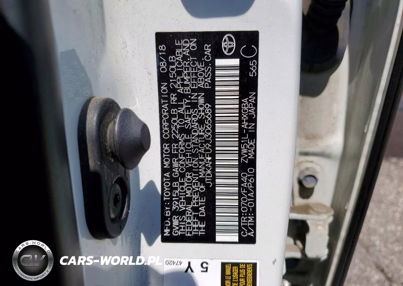 2018 Toyota Prius Three VIN:JTDKARFU9J3065689 - 12
