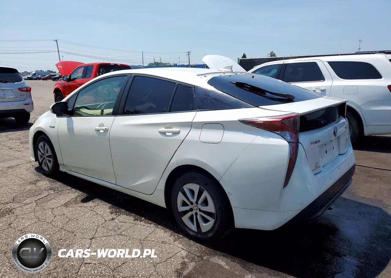 2018 Toyota Prius Three VIN:JTDKARFU9J3065689 - 2