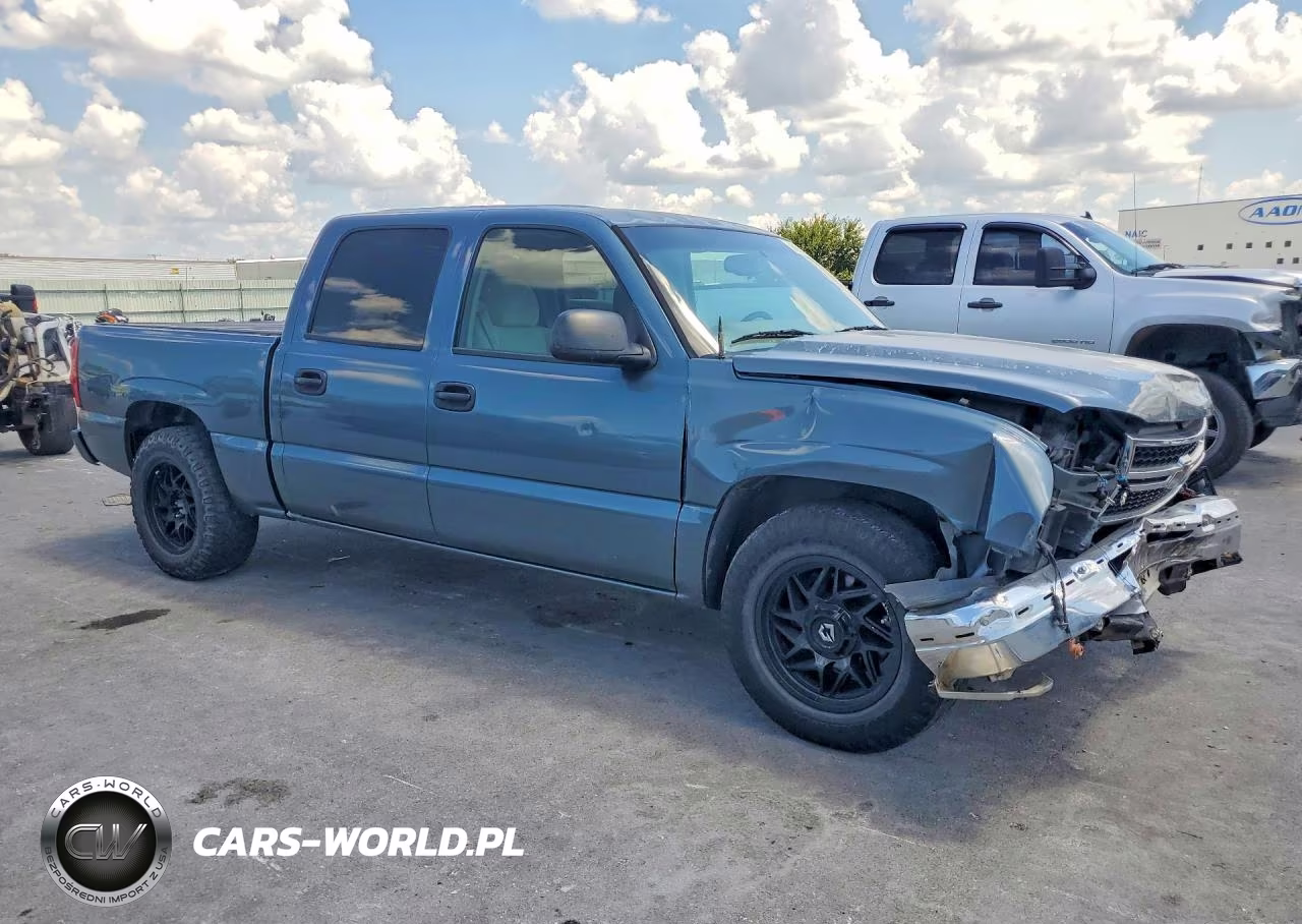 2007 Chevrolet Silverado C1500 Classic Crew Cab VIN:2GCEC13V771116224 - 4