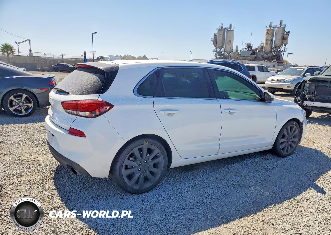 2018 Hyundai Elantra Gt Sport VIN:KMHH55LC7JU011249 - 3