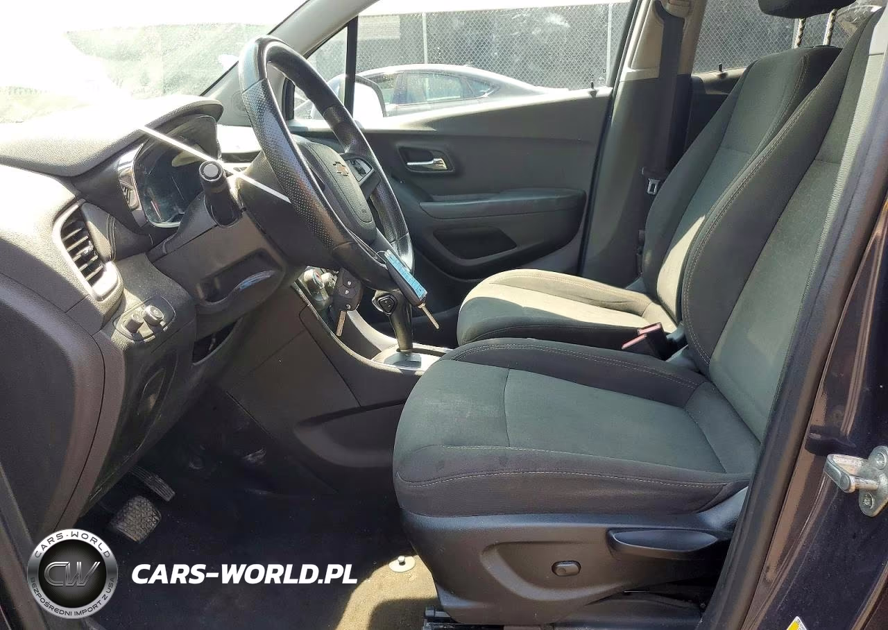 2019 Chevrolet Trax Ls VIN:3GNCJKSB2KL220645 - 7