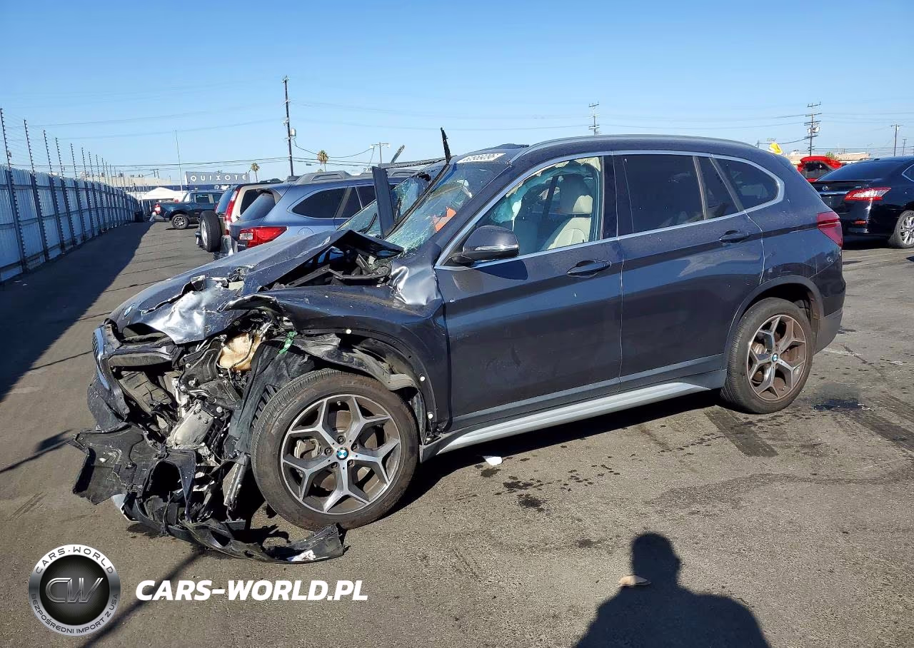 2018 BMW X1 Sdrive28I VIN:WBXHU7C39J5L09267 - 1