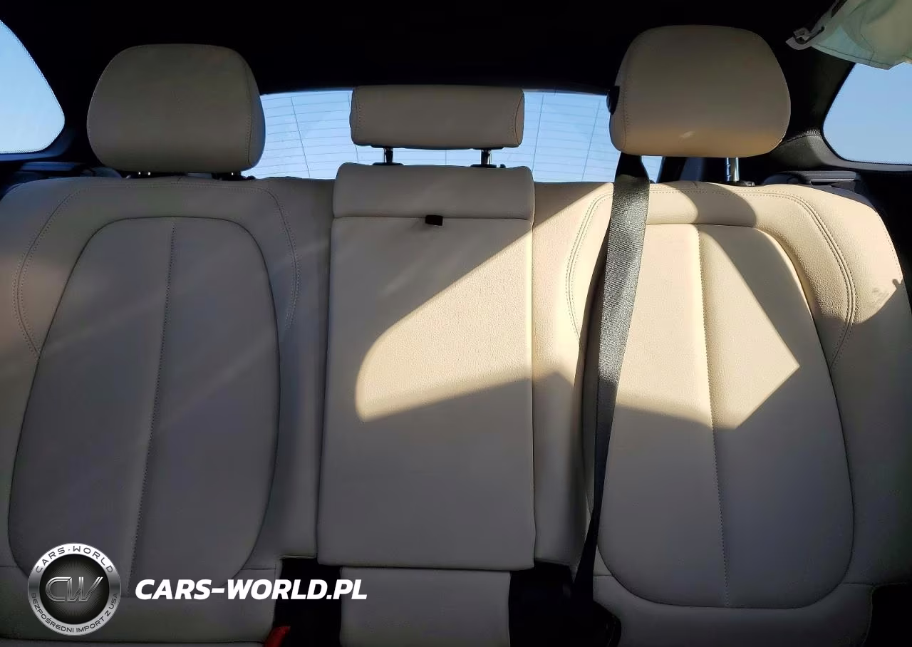 2018 BMW X1 Sdrive28I VIN:WBXHU7C39J5L09267 - 10