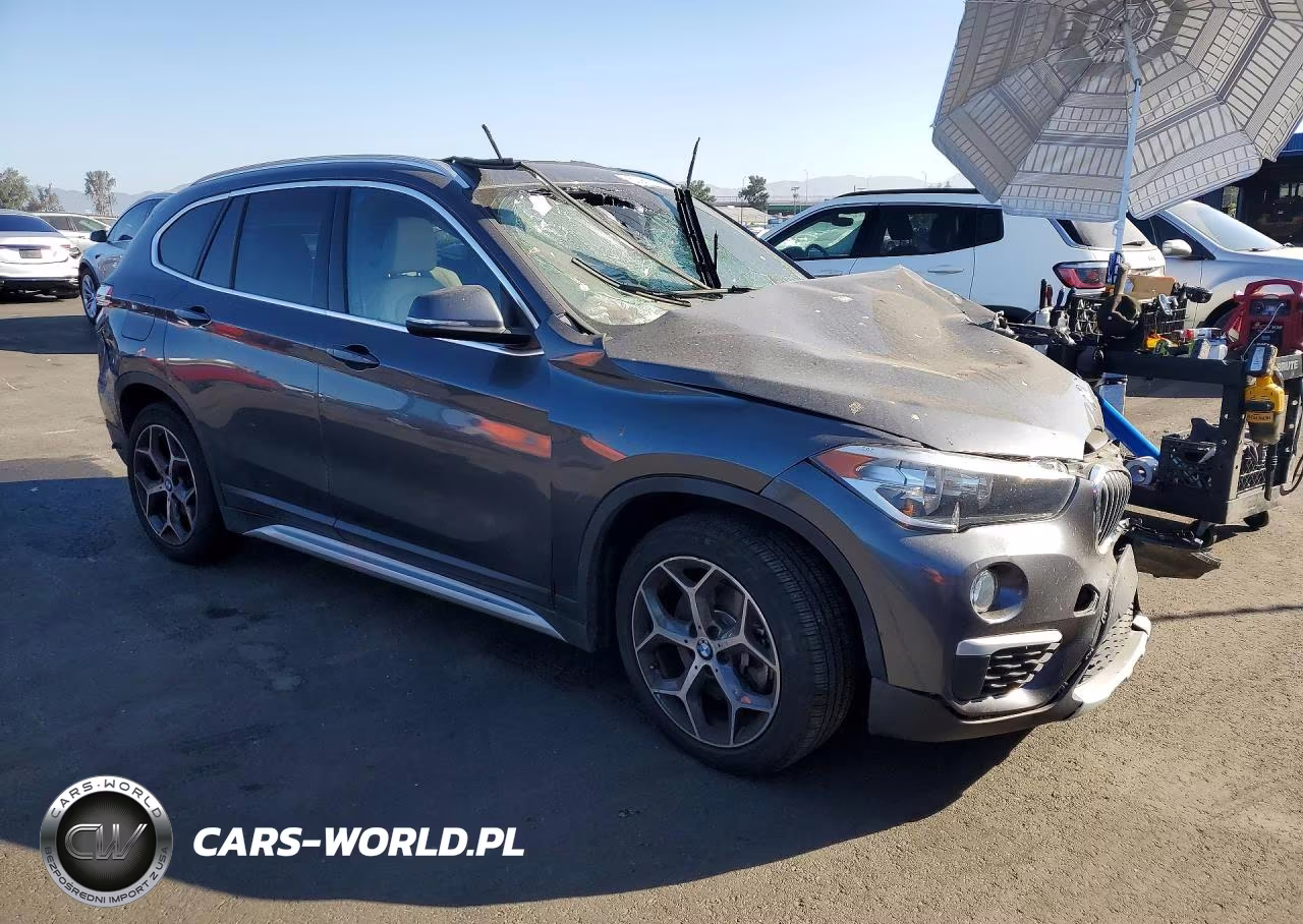 2018 BMW X1 Sdrive28I VIN:WBXHU7C39J5L09267 - 4