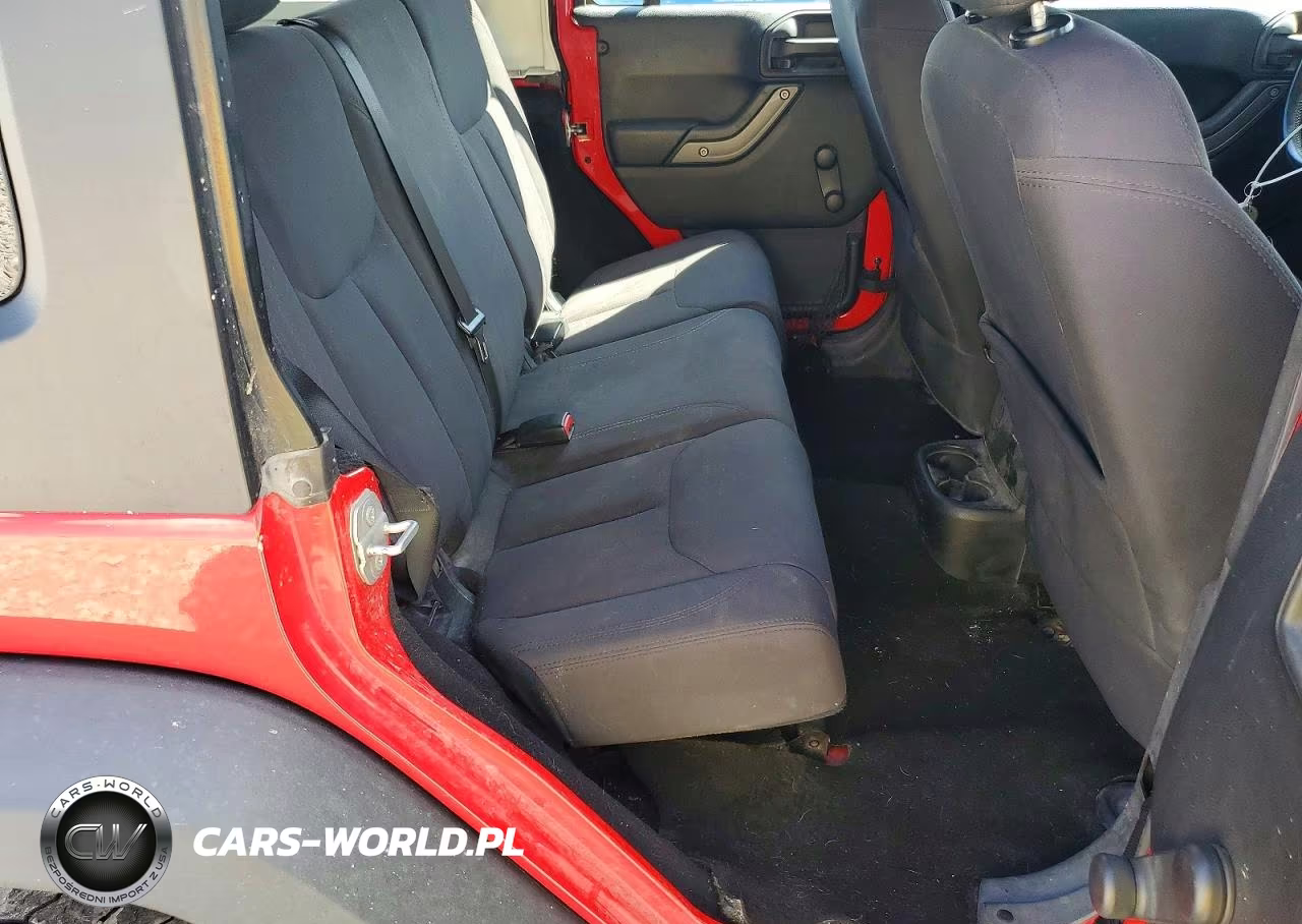 2016 Jeep Wrangler Unlimited Sport VIN:1C4BJWDG3GL155747 - 10
