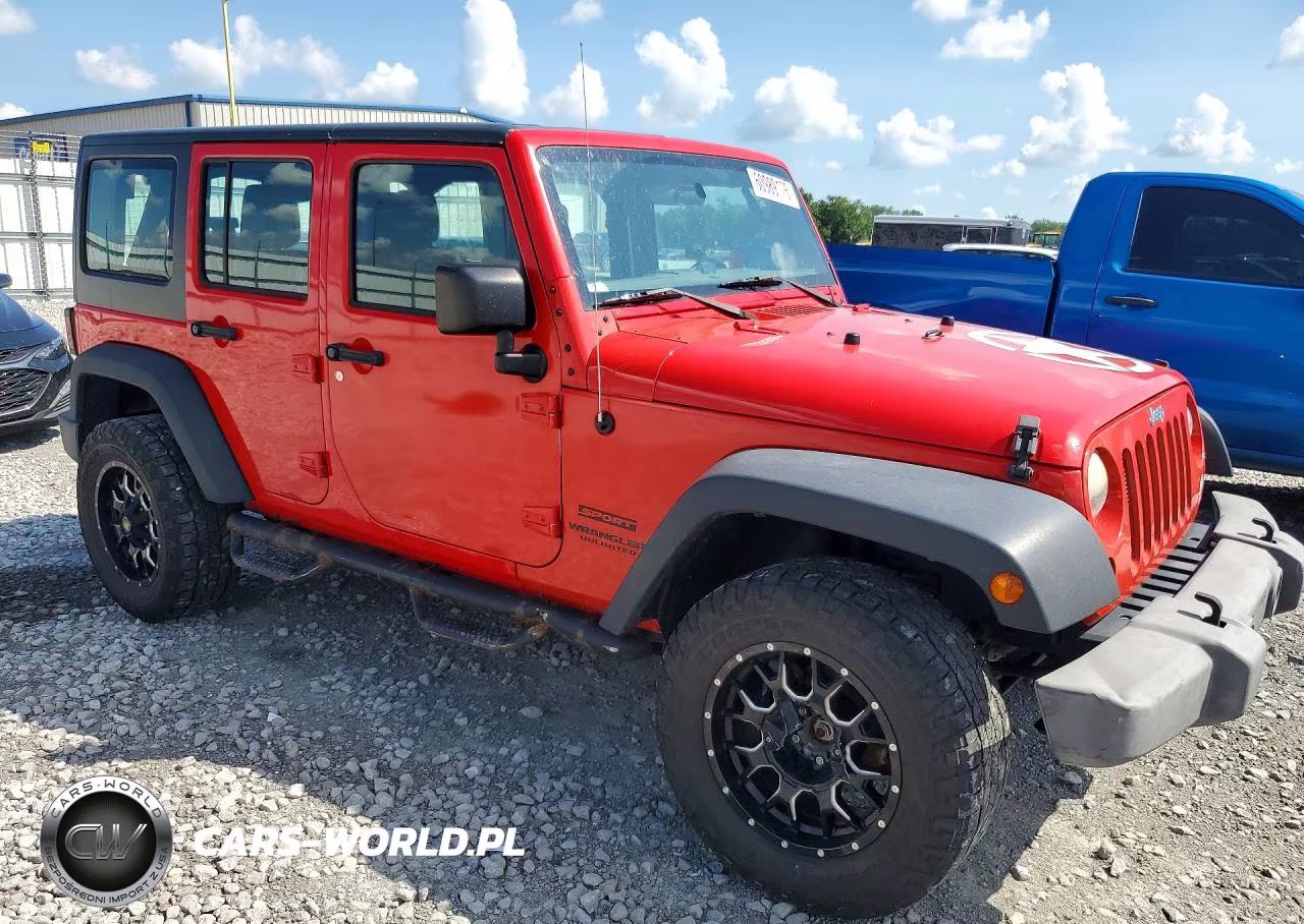 2016 Jeep Wrangler Unlimited Sport VIN:1C4BJWDG3GL155747 - 4