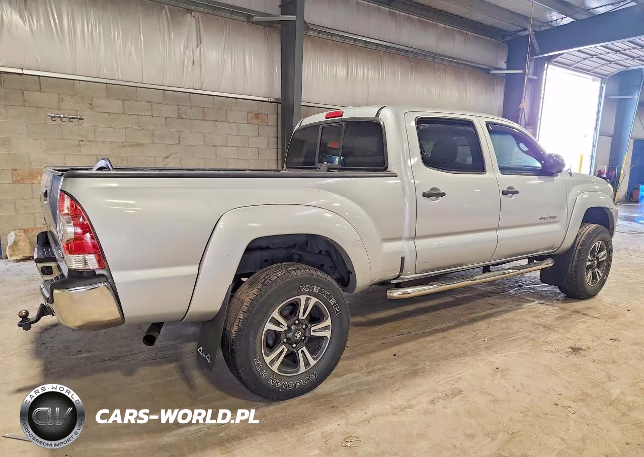 2010 Toyota Tacoma Double Cab Long Bed VIN:3TMMU4FN5AM021103 - 3