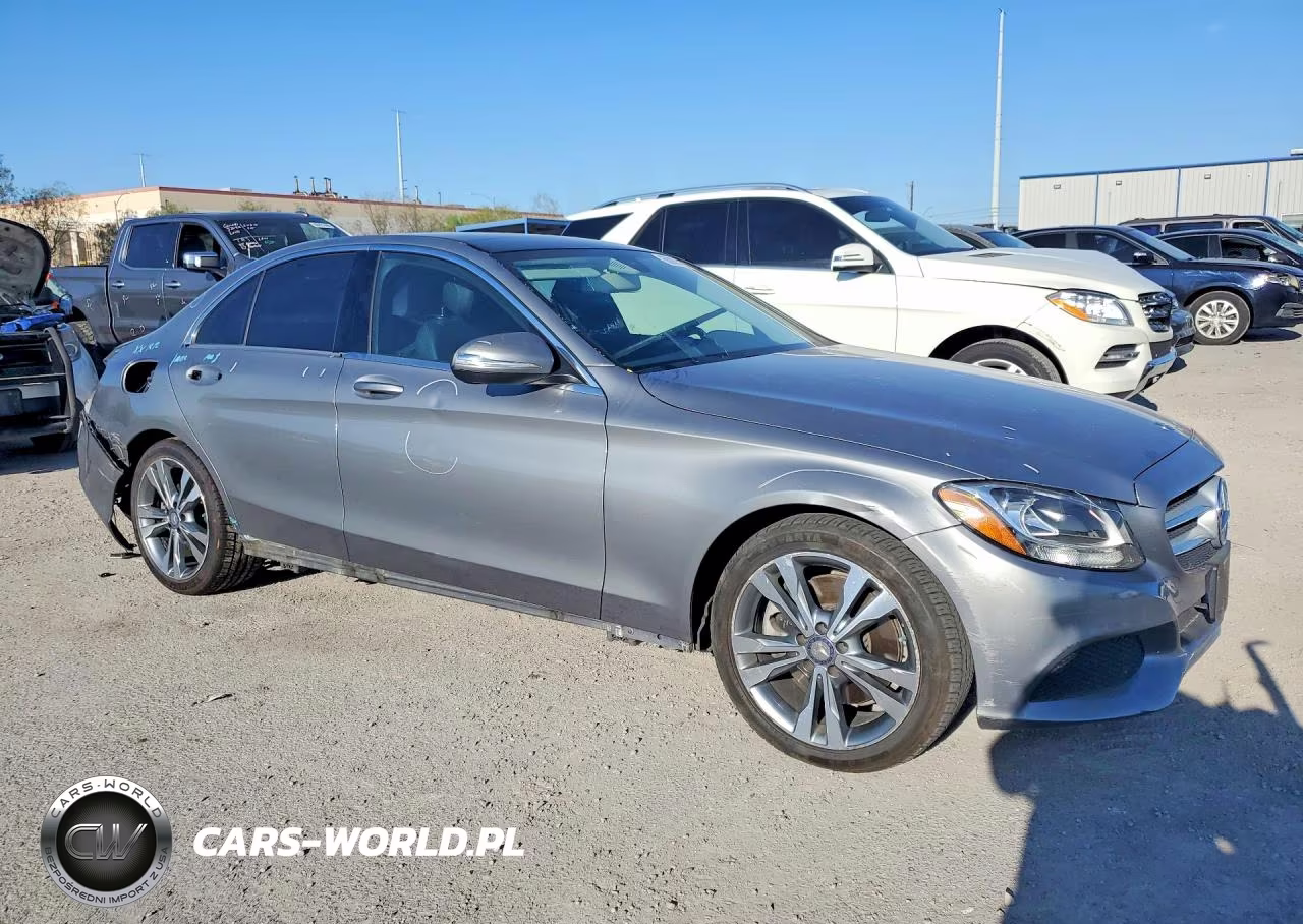 2015 Mercedes-Benz C 300 VIN:55SWF4JB9FU058715 - 4