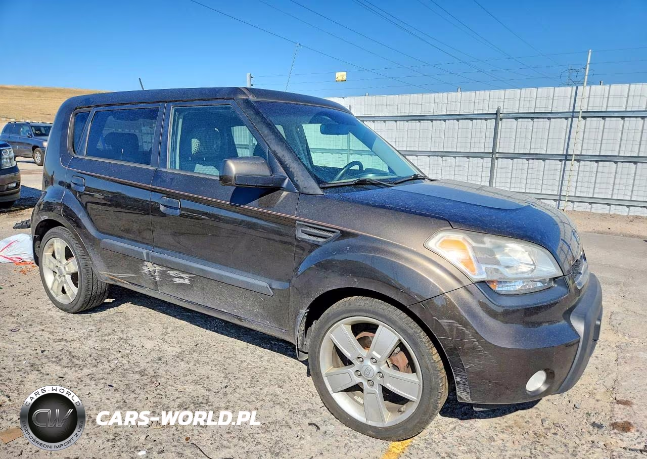 2010 Kia Soul + VIN:KNDJT2A29A7160426 - 4