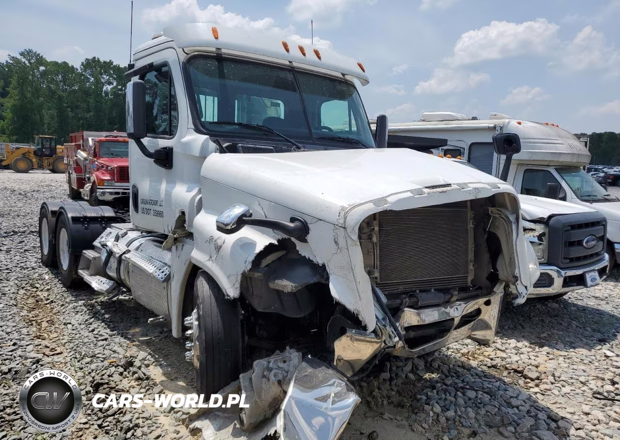 2015 Freightliner Cascadia 125