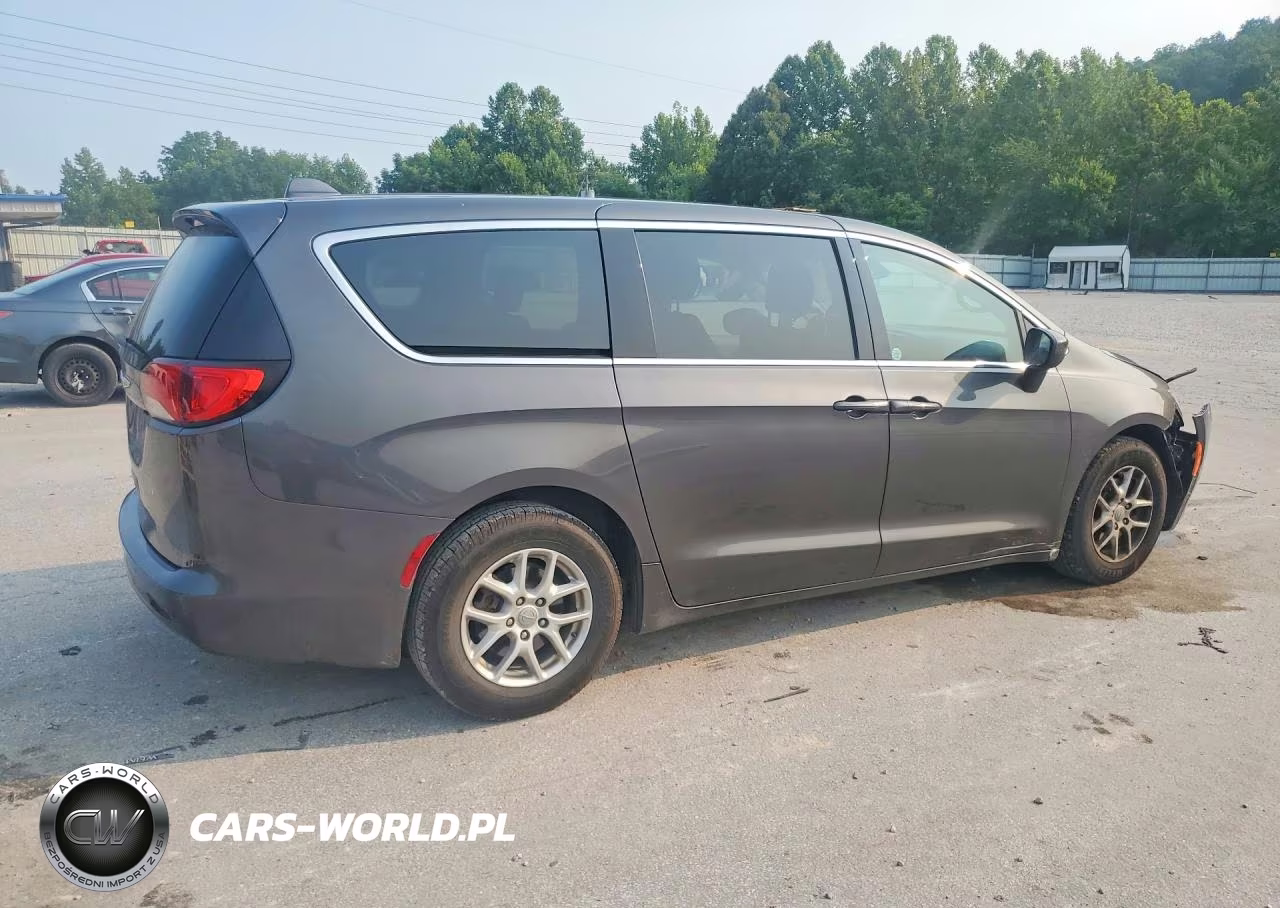 2017 Chrysler Pacifica VIN:2C4RC1CG0HR522660 - 3