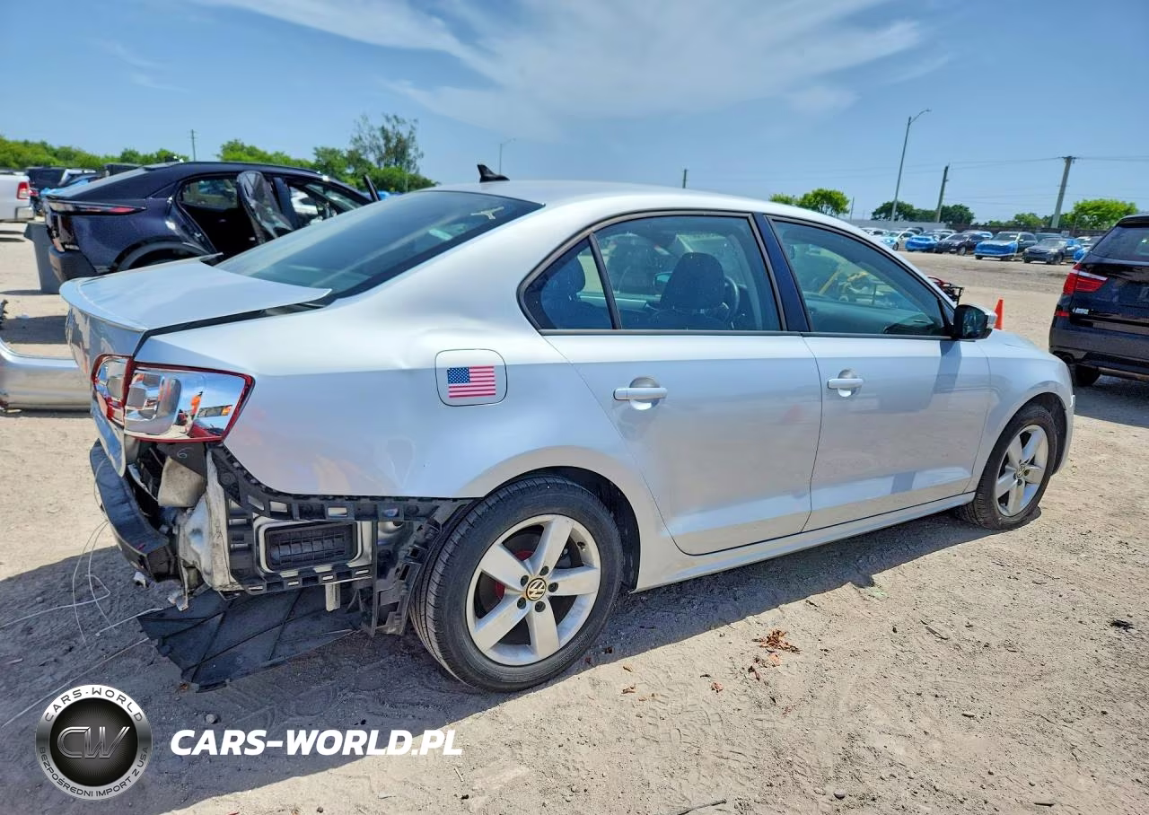 2012 Volkswagen Jetta Tdi VIN:3VWLL7AJ4CM082964 - 3
